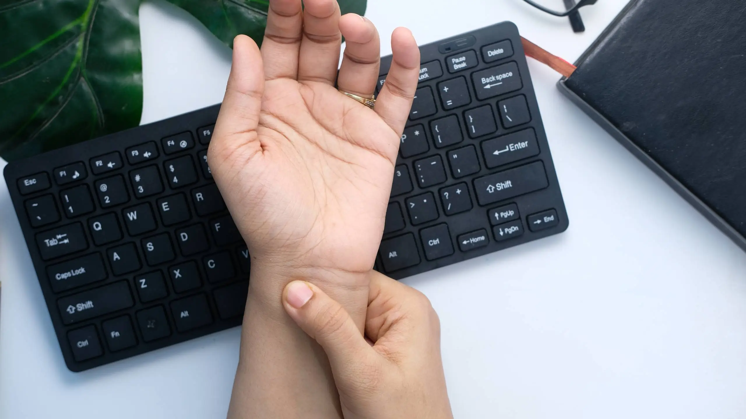 Why Carpal Tunnel Strikes at Night: The Real Anatomical Reason